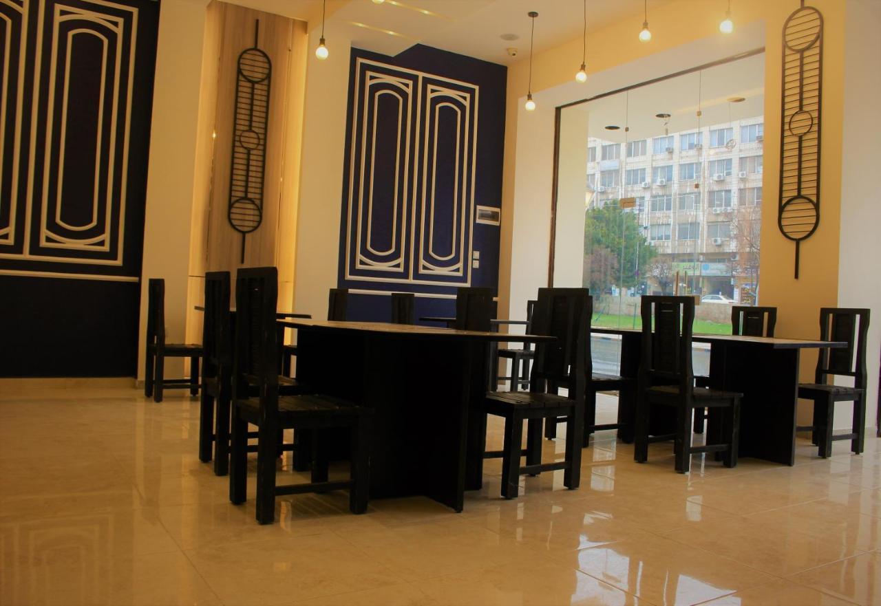 New Merryland Hotel Amman Buitenkant foto