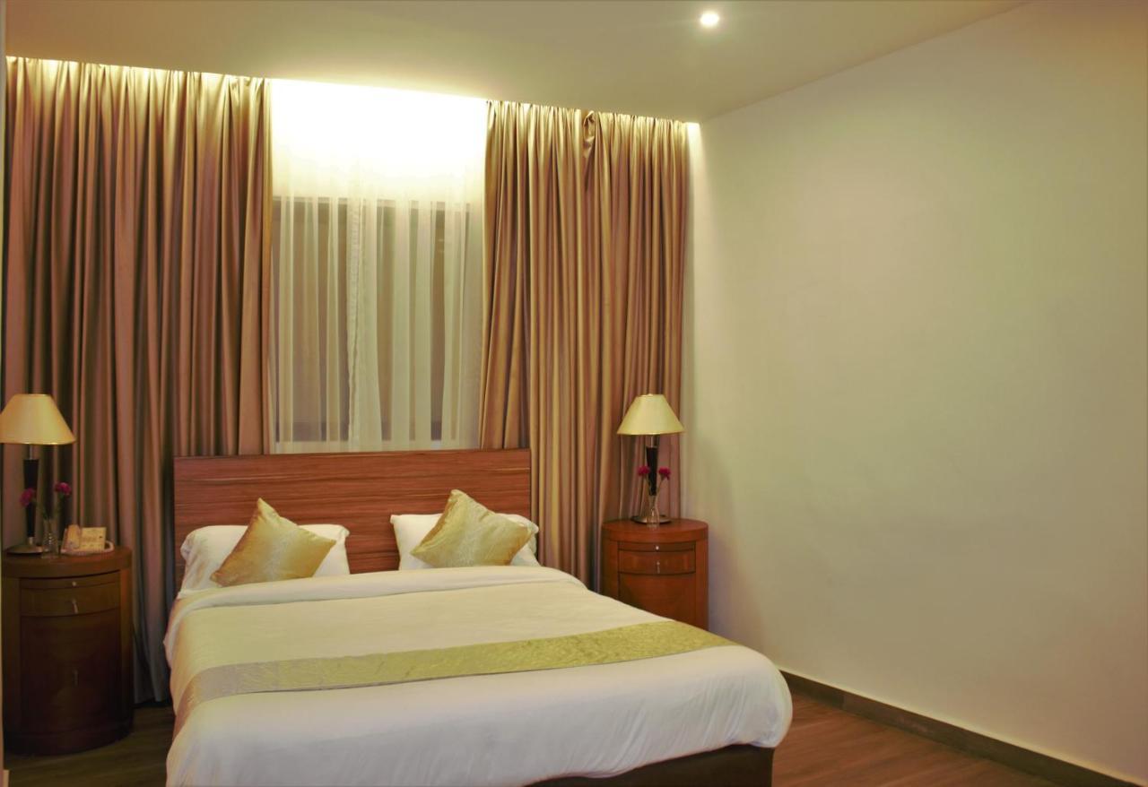 New Merryland Hotel Amman Buitenkant foto