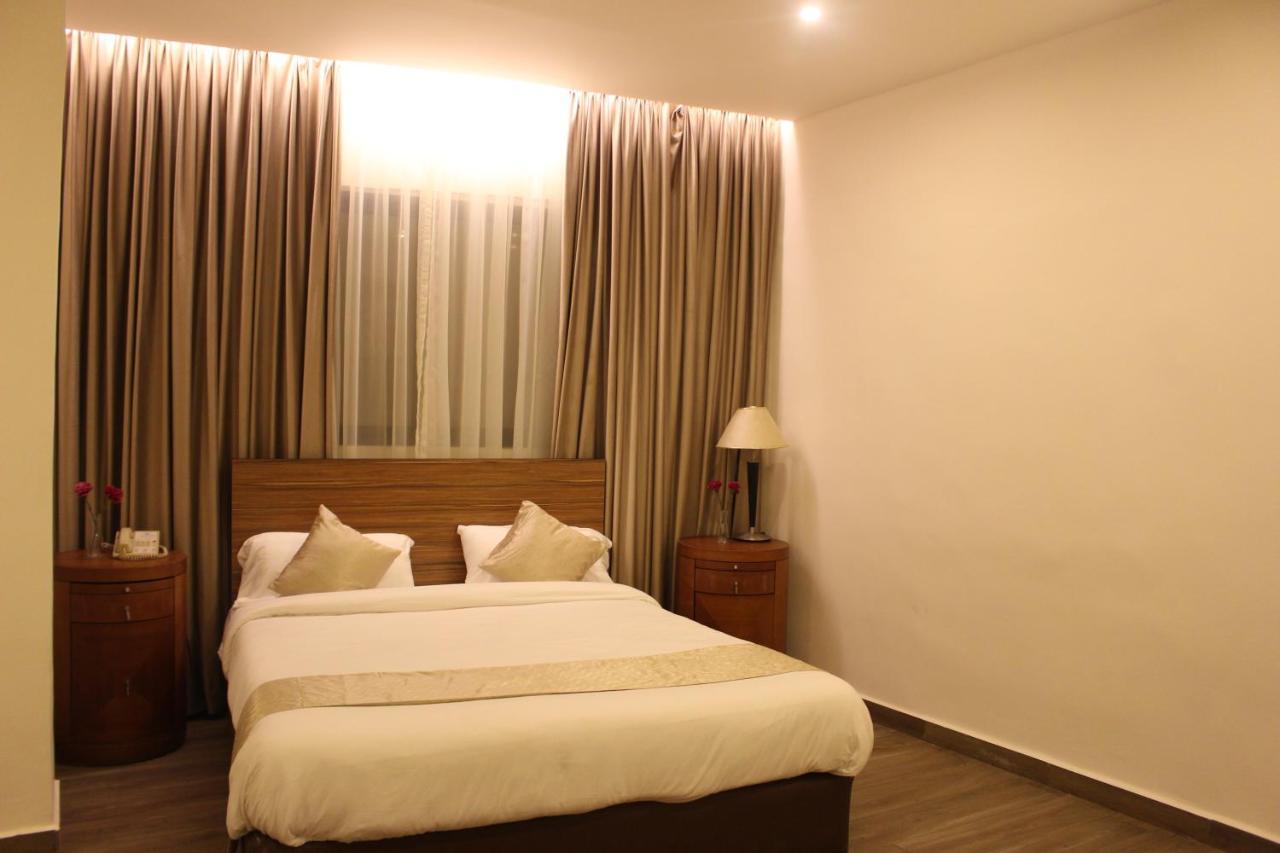 New Merryland Hotel Amman Buitenkant foto